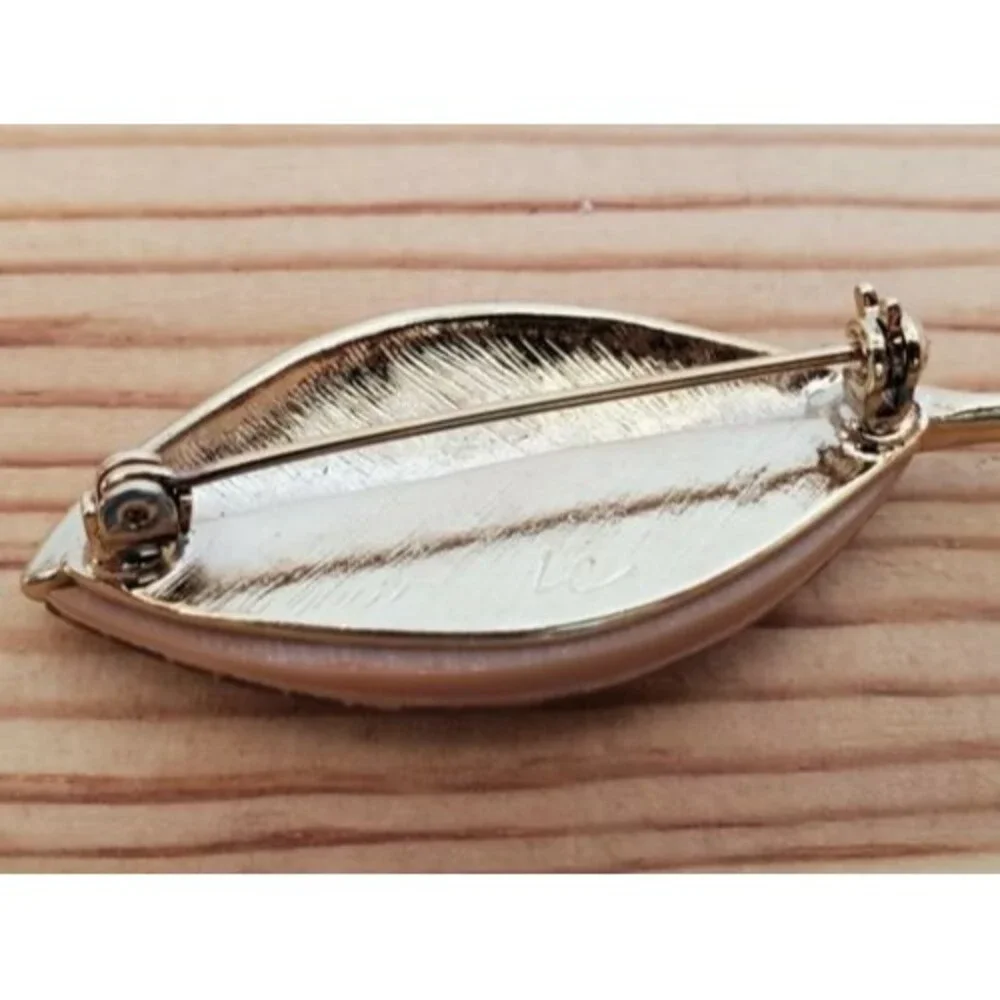VTG Liz Clairborne Brooch Shell Leaf Gold Tone Pin SIGNED LC Jewelry Estate 2